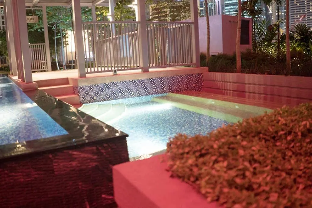 Kl Top Location Kid'S Theme White Collar Apartment Kuala Lumpur