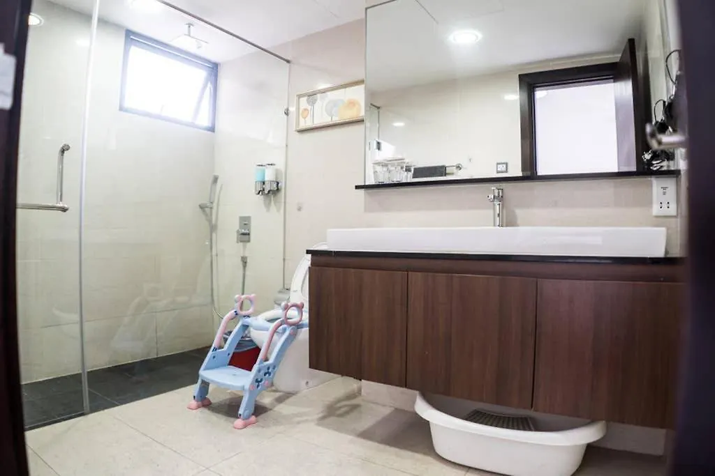 Kl Top Location Kid'S Theme White Collar Apartment Kuala Lumpur
