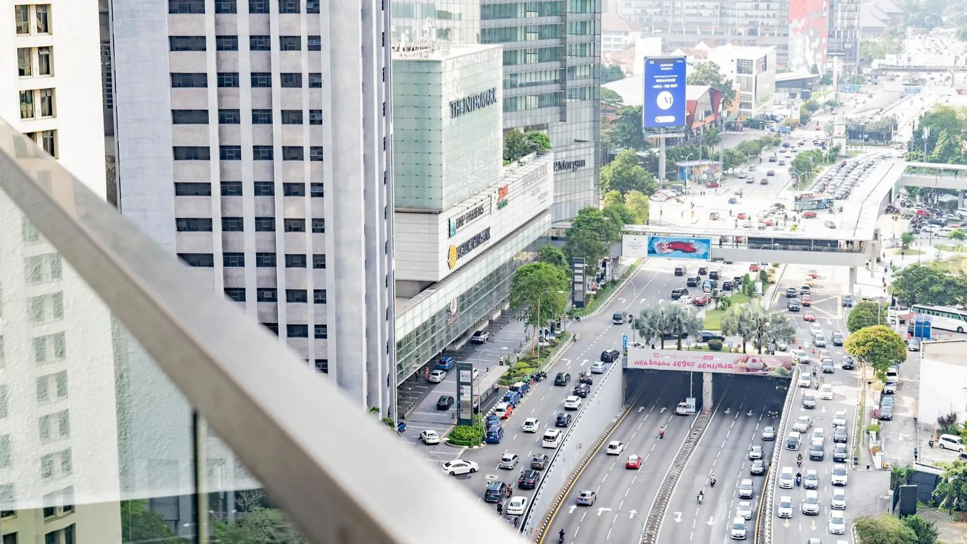 Kl Top Location Kid'S Theme White Collar Apartment Kuala Lumpur